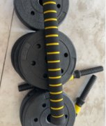 二手哑铃出售 - 几乎全新，锻炼变轻松